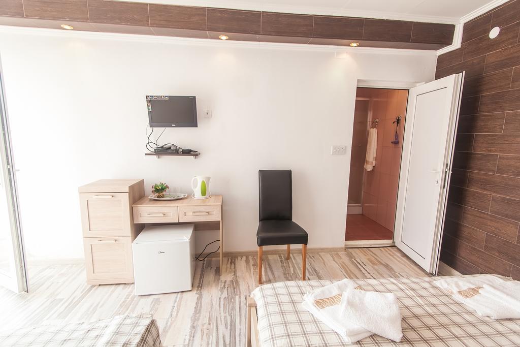 Rooms And Apartments Milana Bar Δωμάτιο φωτογραφία