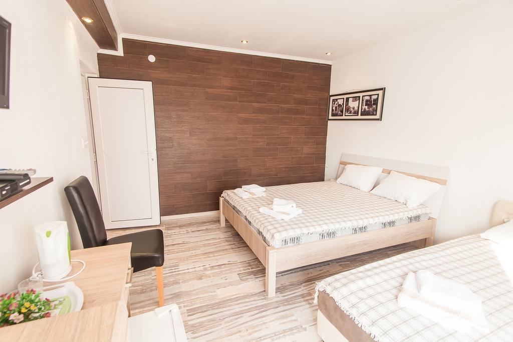 Rooms And Apartments Milana Bar Δωμάτιο φωτογραφία