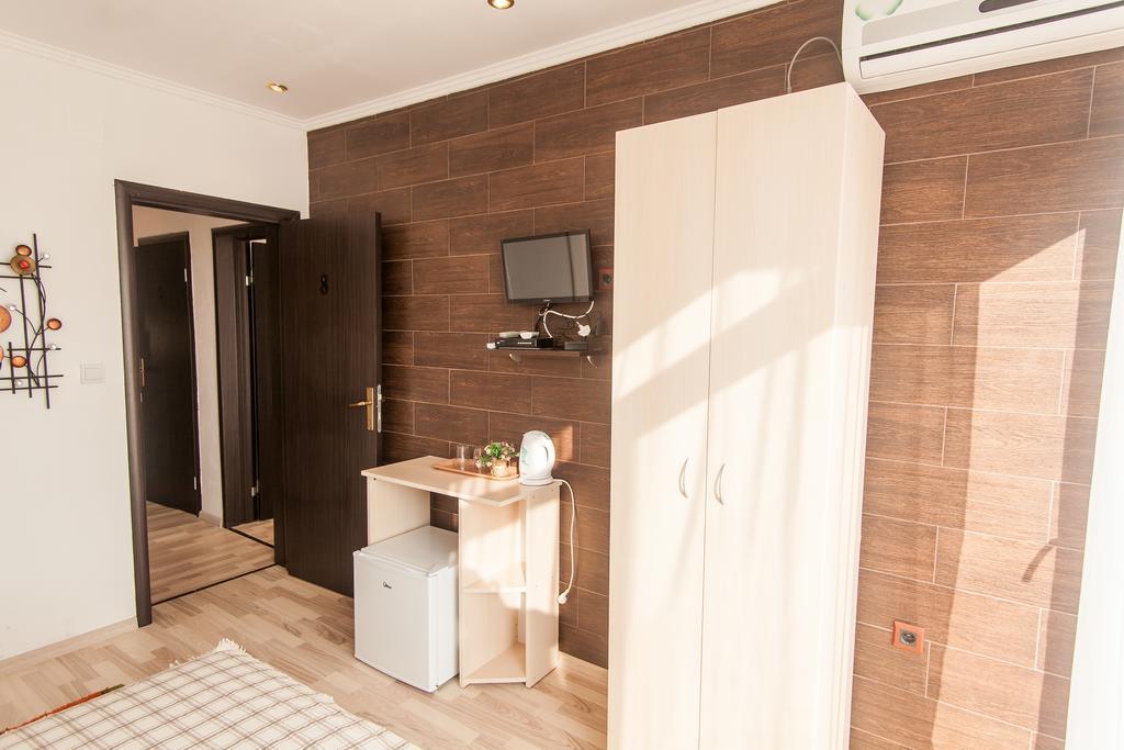 Rooms And Apartments Milana Bar Δωμάτιο φωτογραφία