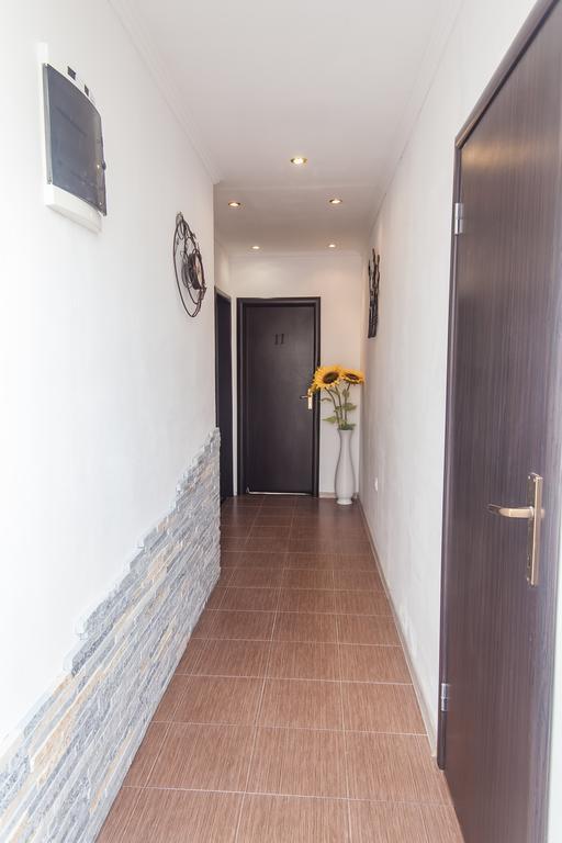 Rooms And Apartments Milana Bar Εξωτερικό φωτογραφία