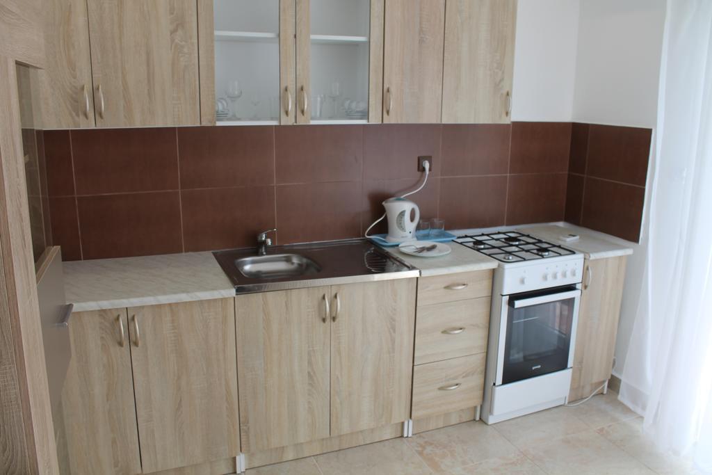 Rooms And Apartments Milana Bar Εξωτερικό φωτογραφία