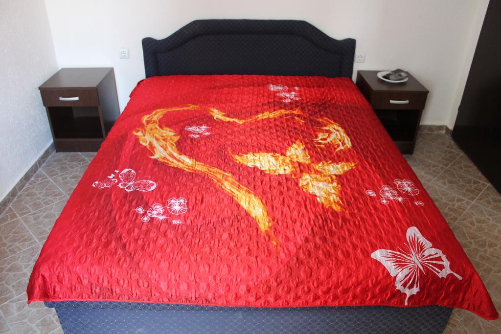 Rooms And Apartments Milana Bar Εξωτερικό φωτογραφία