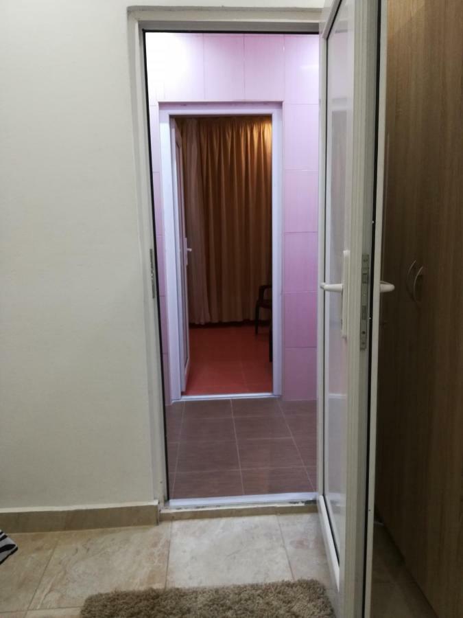 Rooms And Apartments Milana Bar Εξωτερικό φωτογραφία