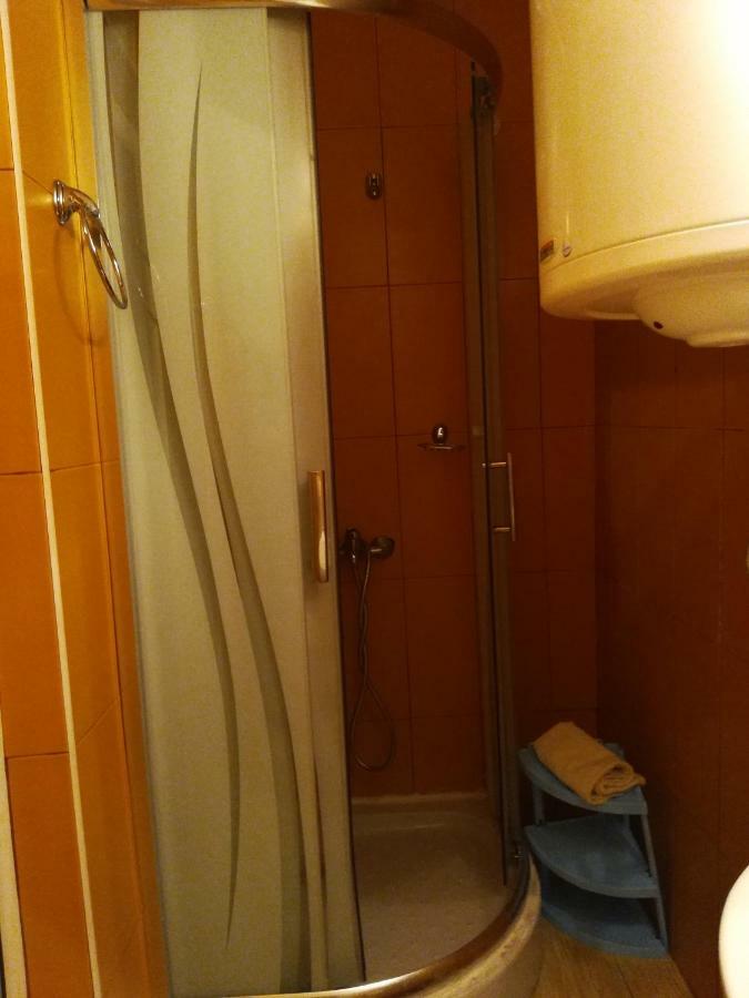 Rooms And Apartments Milana Bar Εξωτερικό φωτογραφία